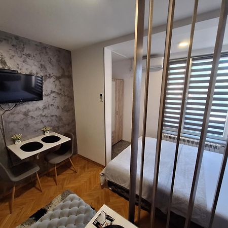 Dado Apartman Appartement Kraljevo Buitenkant foto