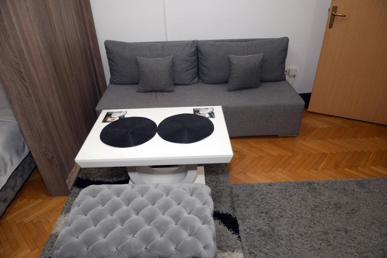 Dado Apartman Appartement Kraljevo Buitenkant foto