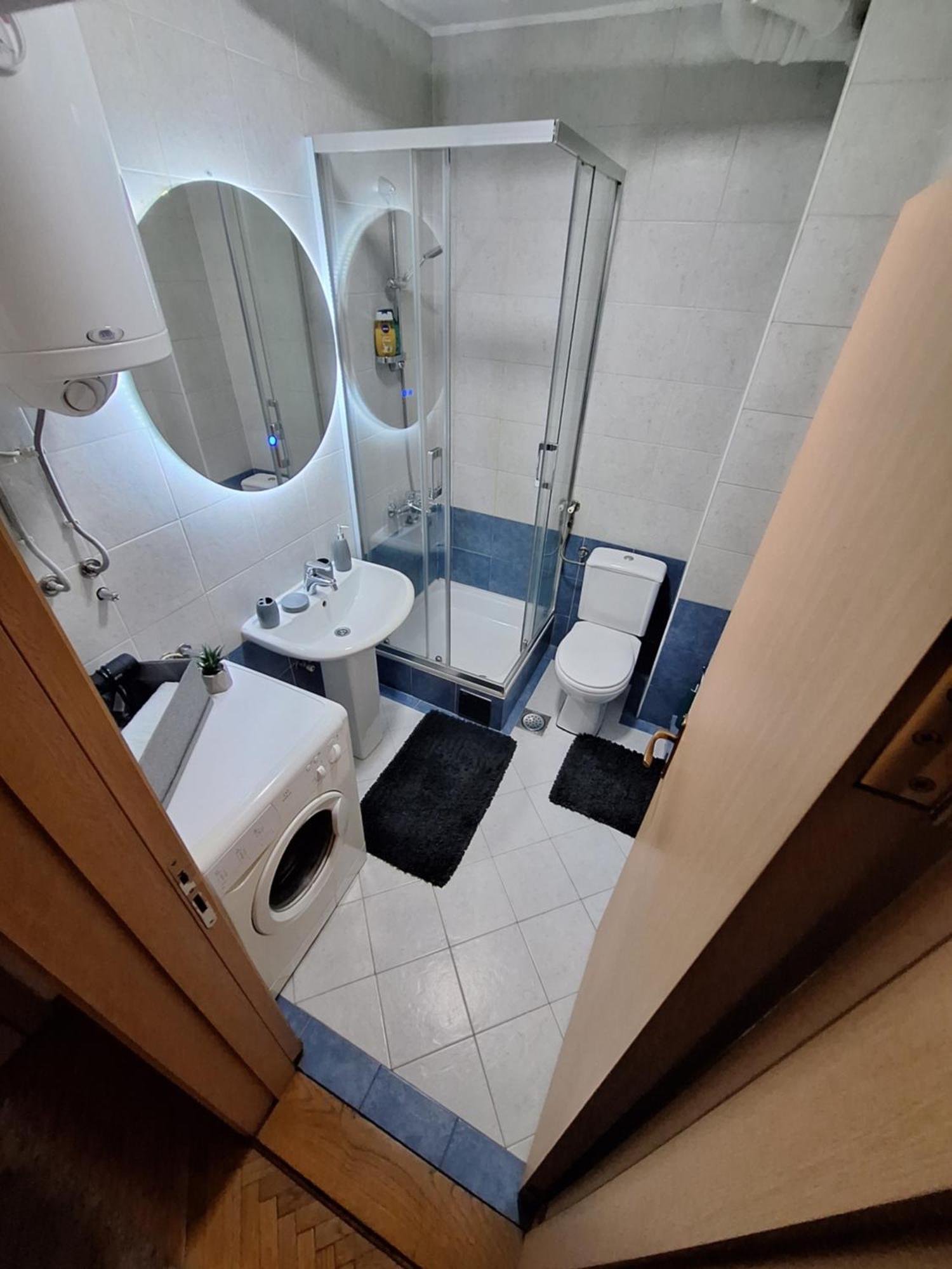 Dado Apartman Appartement Kraljevo Buitenkant foto